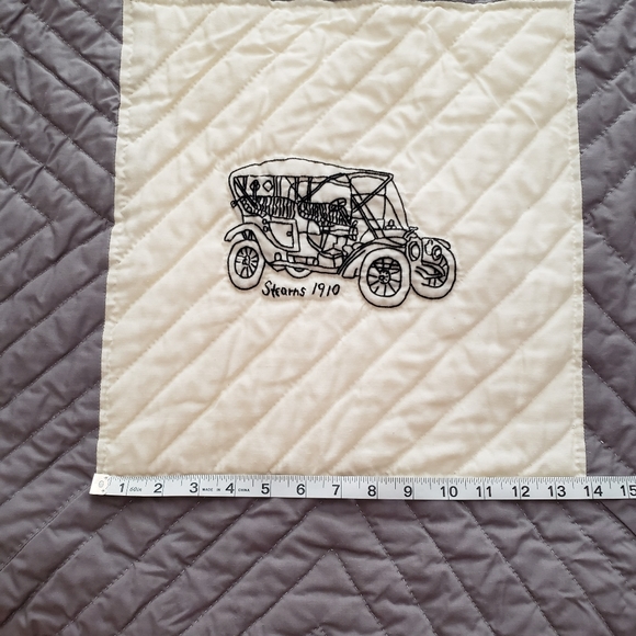 Detailed King Queen Sized Quilt With Embroidered Antique Cars Grey and White - Picture 9 of 11